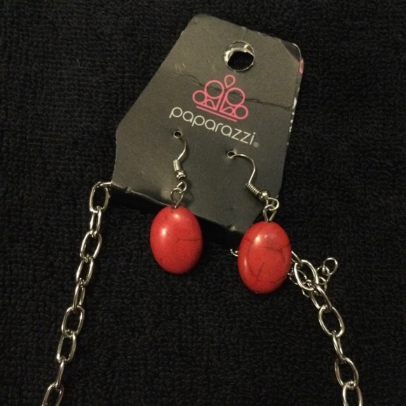 Paparazzi Necklace and Earring Set - Picture 3 of 3